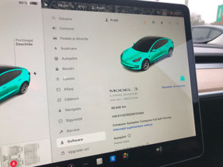 Tesla Model 3 foto 9