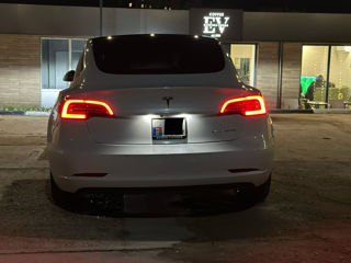 Tesla Model 3 foto 3