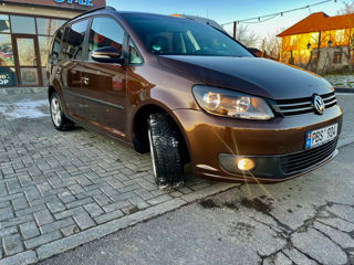 Volkswagen Touran foto 8