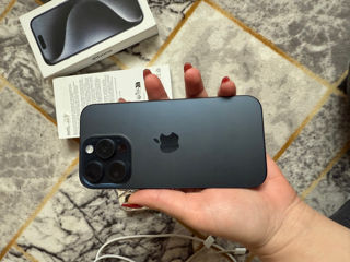 iPhone 15 pro 512GB foto 2