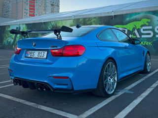 BMW M4 foto 5