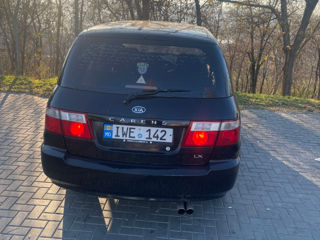 KIA Carens foto 2