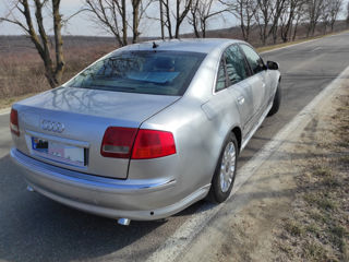 Audi A8 foto 2