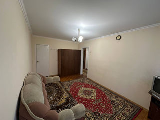 3-комн. кв., 76 м², 3/5 эт.