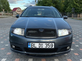 Skoda Fabia foto 2