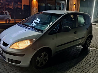 Mitsubishi Colt foto 4