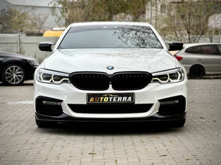 BMW 5 Series foto 2