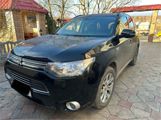 Mitsubishi Outlander foto 4