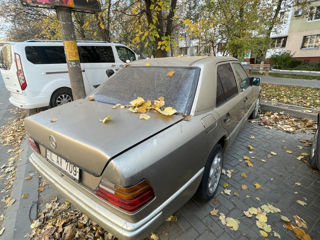 Mercedes Series (W124) foto 5