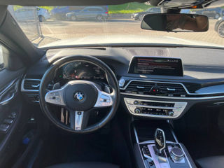 BMW 7 Series foto 9