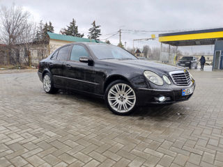 Mercedes E-Class foto 3