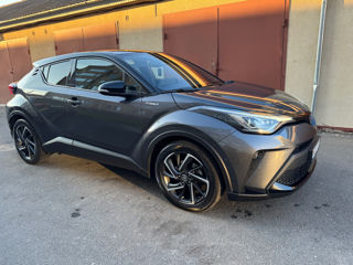 Toyota C-HR foto 3