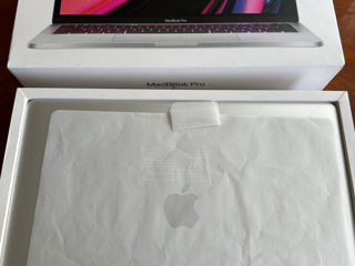 Se vinde Macbook 13 Pro nou foto 4