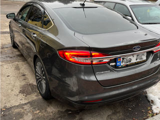 Ford Fusion foto 3