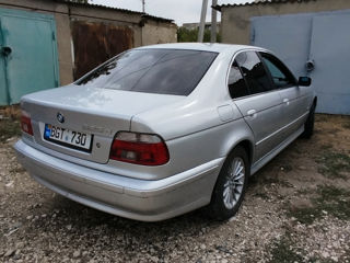 BMW 5 Series foto 7