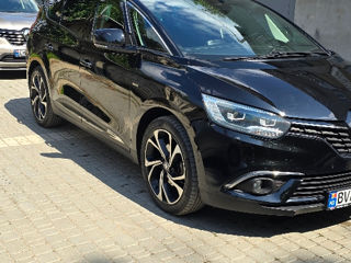 Renault Grand Scenic foto 1