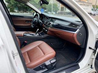 BMW 5 Series foto 7