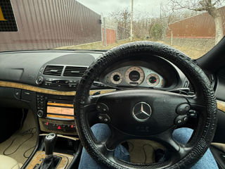 Mercedes E-Class foto 4