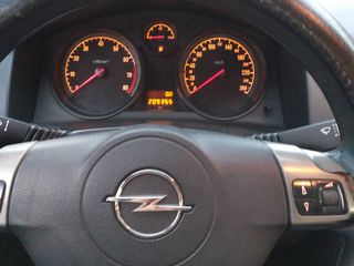 Opel Astra foto 4