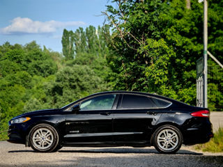 Ford Fusion foto 10