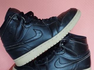 Air Jordan 1 Black