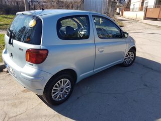 Toyota Yaris foto 4