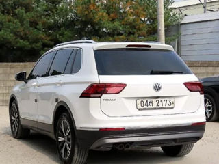 Volkswagen Tiguan foto 2