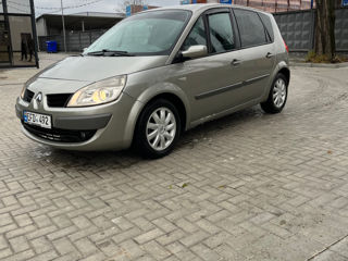 Renault Scenic foto 2