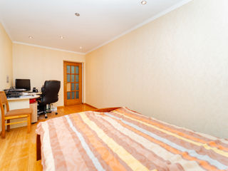 Apartament cu 2 camere, 65 m², Buiucani, Chișinău foto 9
