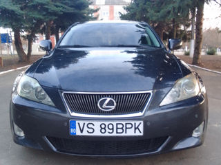 Lexus IS Series