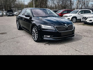 Skoda Superb foto 2