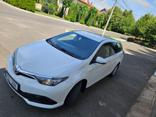 Toyota Auris foto 2