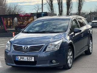 Toyota Avensis foto 3