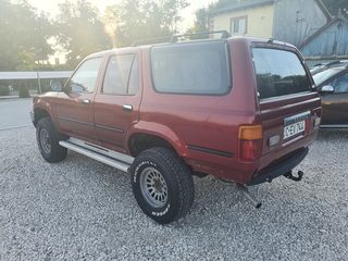 Toyota 4-Runner foto 4