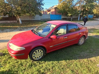 Renault Laguna foto 2