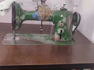 Продам швейную промышленную машину "Подольск"
