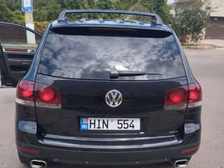 Volkswagen Touareg foto 2