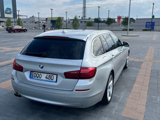 BMW 5 Series foto 2