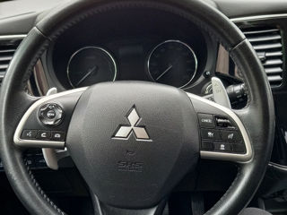 Mitsubishi Outlander foto 8