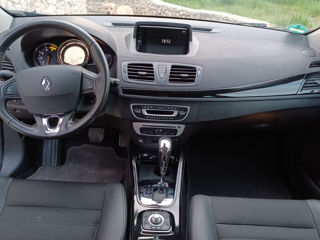 Renault Megane foto 2