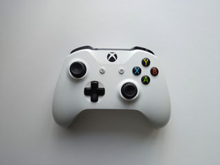 XboxOne S 1TB foto 4