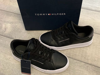 Tommy Hilfiger foto 2