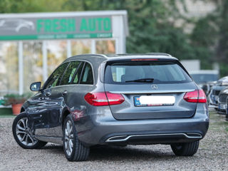 Mercedes C-Class foto 4