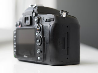 Nikon D7000 + grip Bălți foto 6