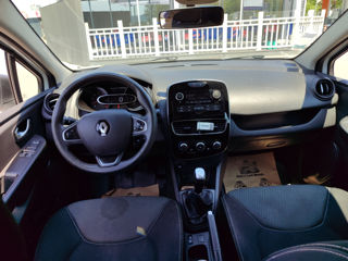 Renault Clio foto 8