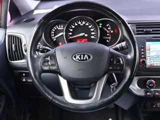 KIA Pride foto 8