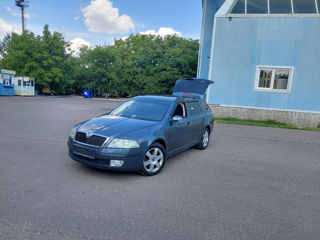 Skoda Octavia foto 1