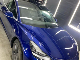 Tesla Model 3 foto 2