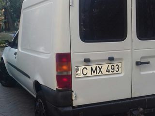 Ford Courier foto 4