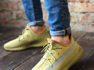 Adidas Yeezy Boost 350 Light Green Ref Unisex foto 2